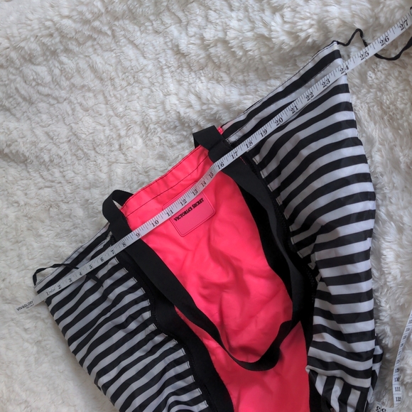 Victoria's Secret Tote Bag with Front Zipper Pocket - Picture 6 of 7